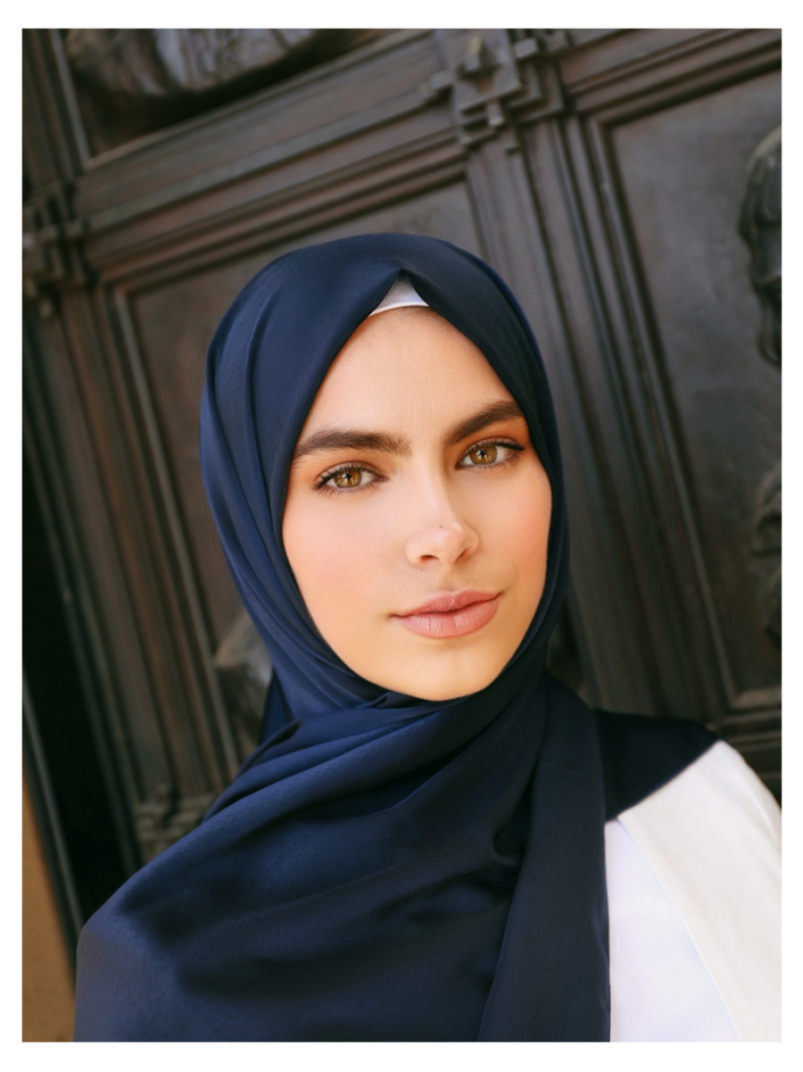 NAVY BLUE LUXE HIJAB